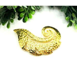 Vintage Gold-Tone Hammered Paisley Brooch Pin Leaf Design